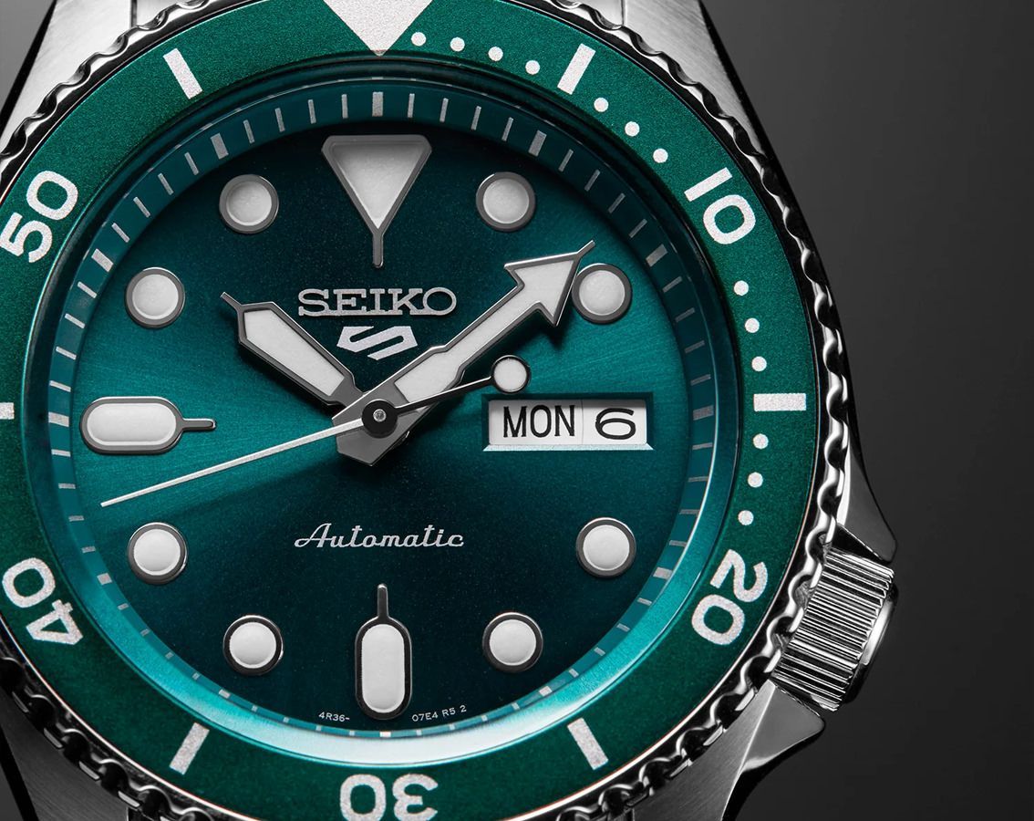 Seiko 5 Sports SKX Green Dial 42.5 mm Automatic Watch For Men - 4