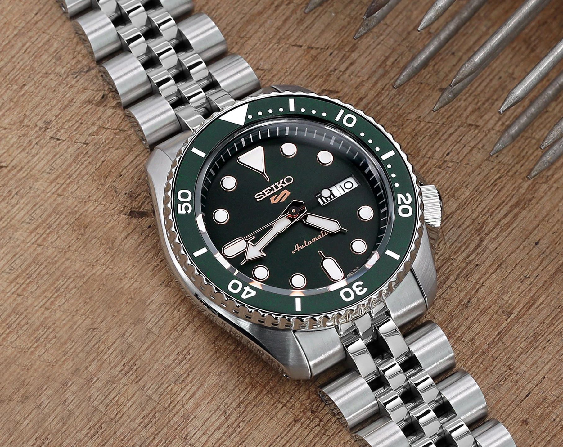 Seiko 5 Sports SKX Sports Style Green Dial 42.5 mm Automatic Watch For Men - 5