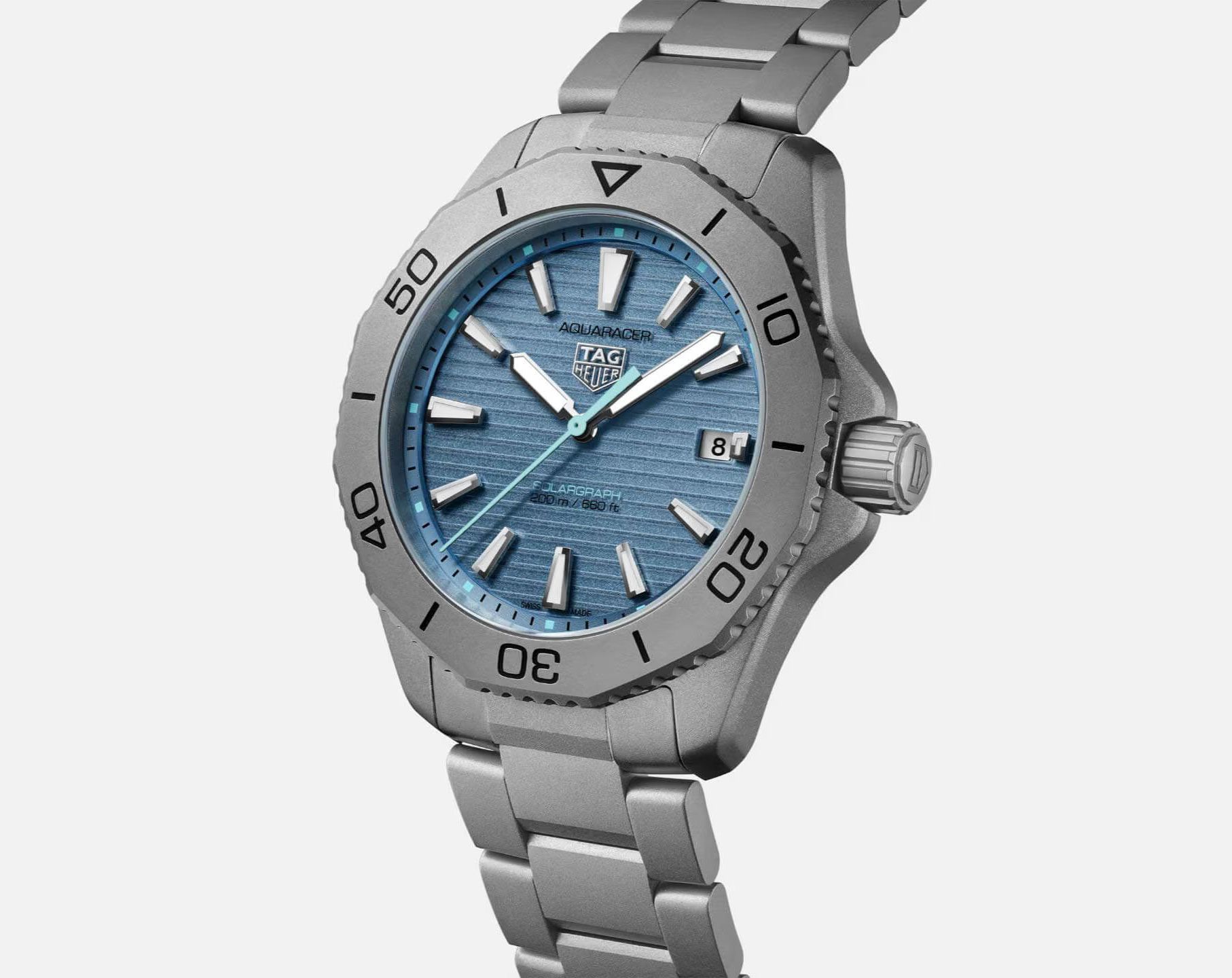 TAG Heuer Aquaracer Solar Powered Men Watches in Round case Blue Dial