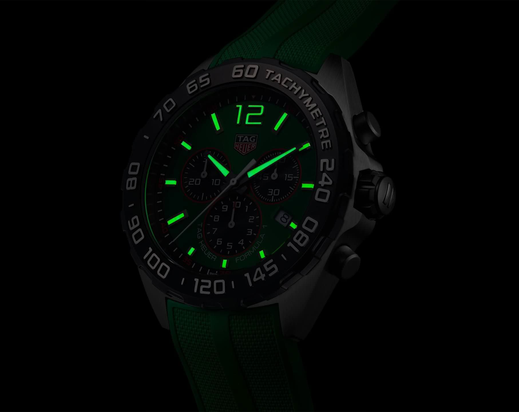TAG Heuer Formula 1  Green Dial 43 mm Quartz Watch For Men - 2