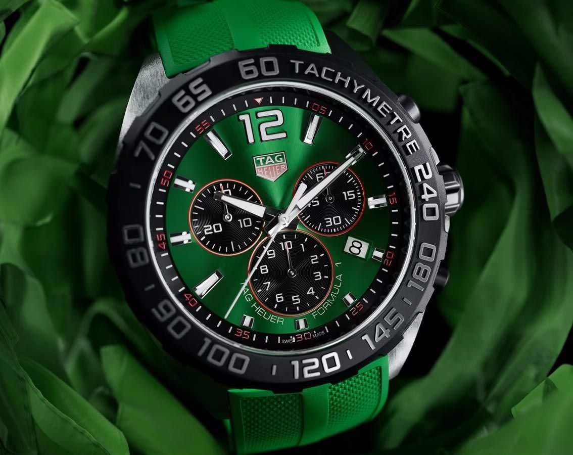 TAG Heuer Formula 1  Green Dial 43 mm Quartz Watch For Men - 8