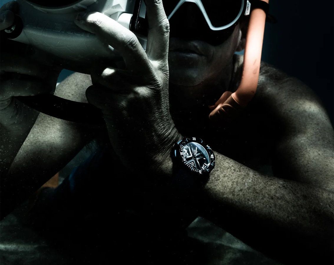 Ulysse Nardin Diver Diver X Black Dial 44 mm Automatic Watch For Men - 6