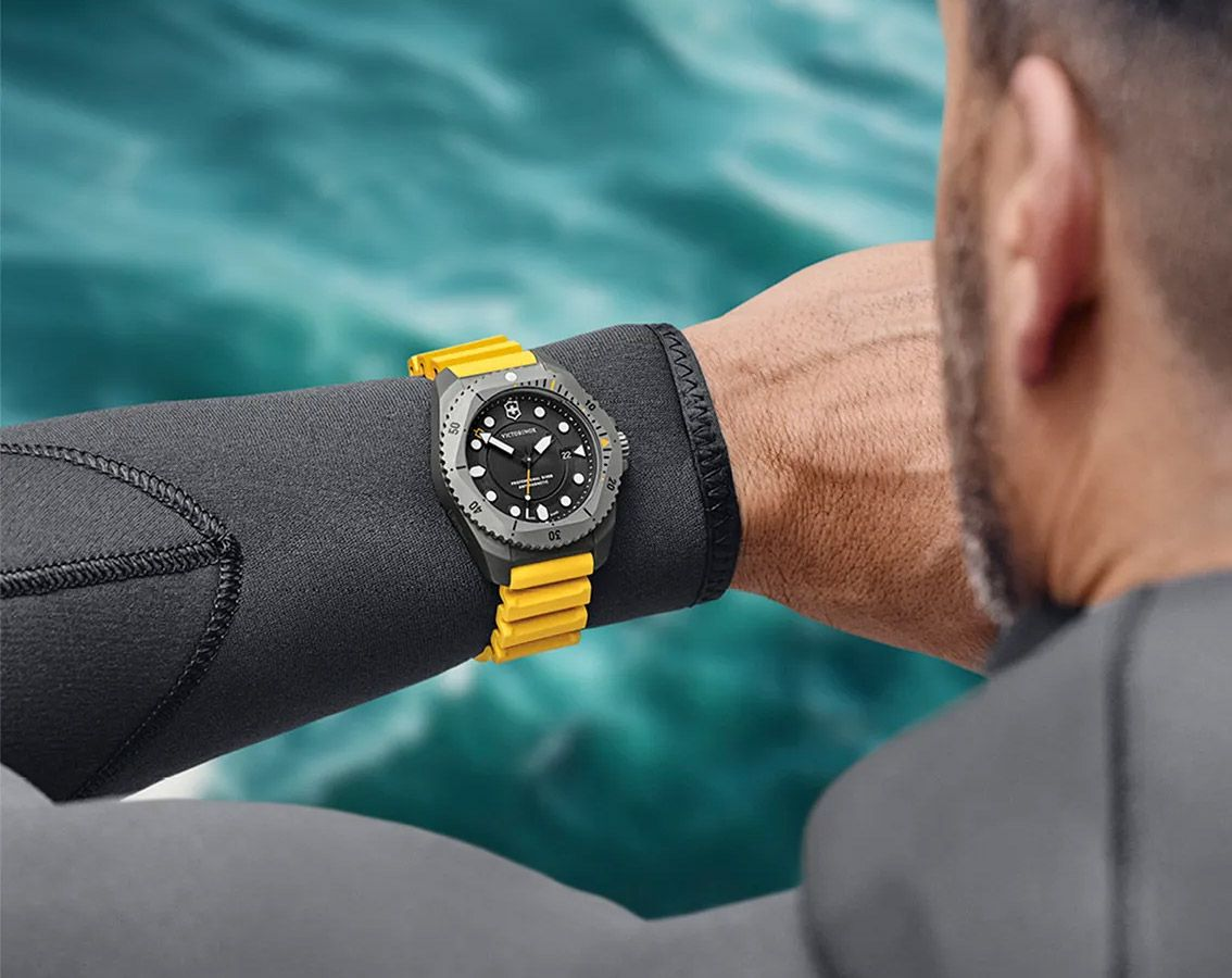 Victorinox dive pro orologio Uomo Analogico Automatico con cinturino in Gomma V241994