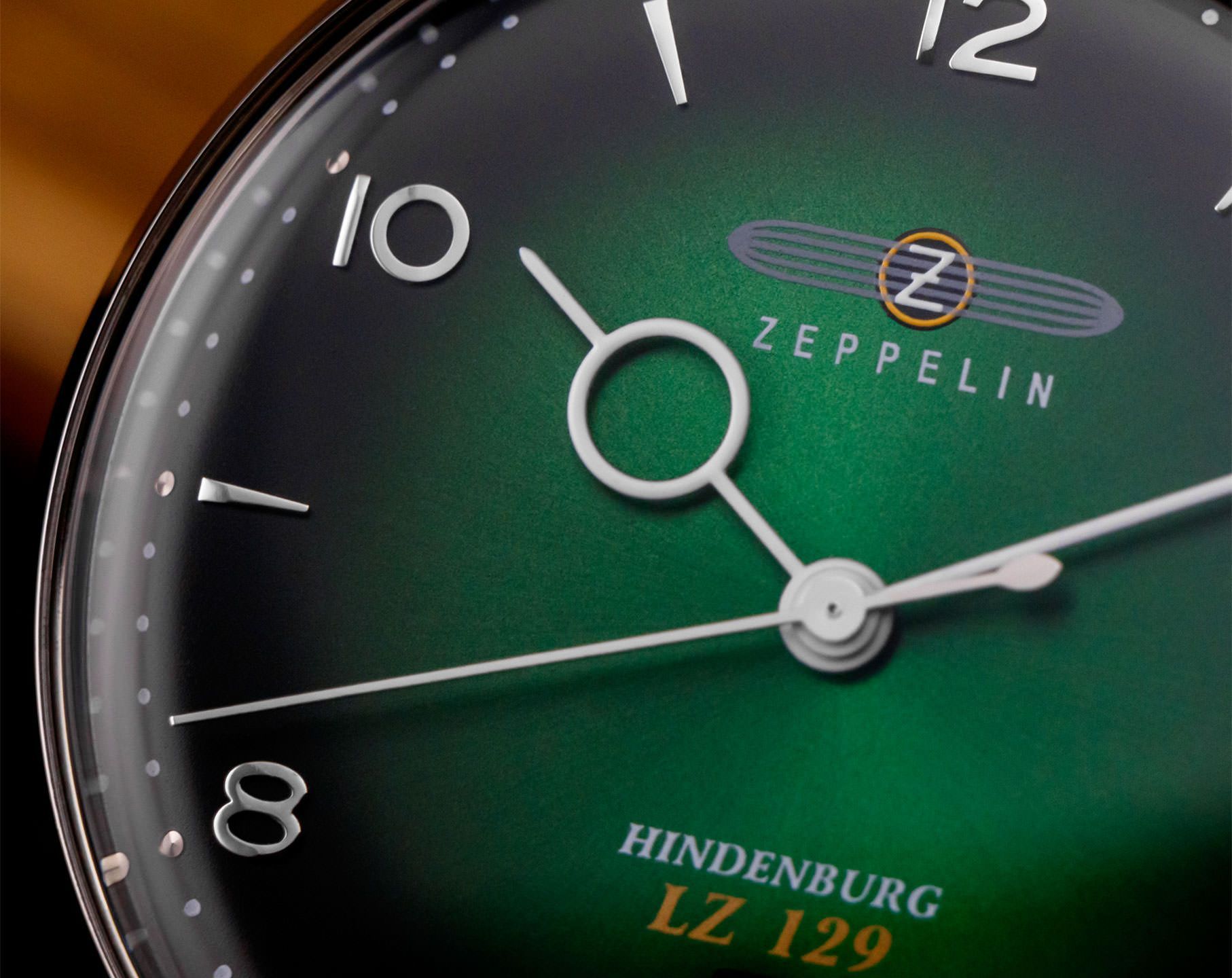 Zeppelin LZ 129 Hindenburg  Green Dial 40 mm Quartz Watch For Men - 3