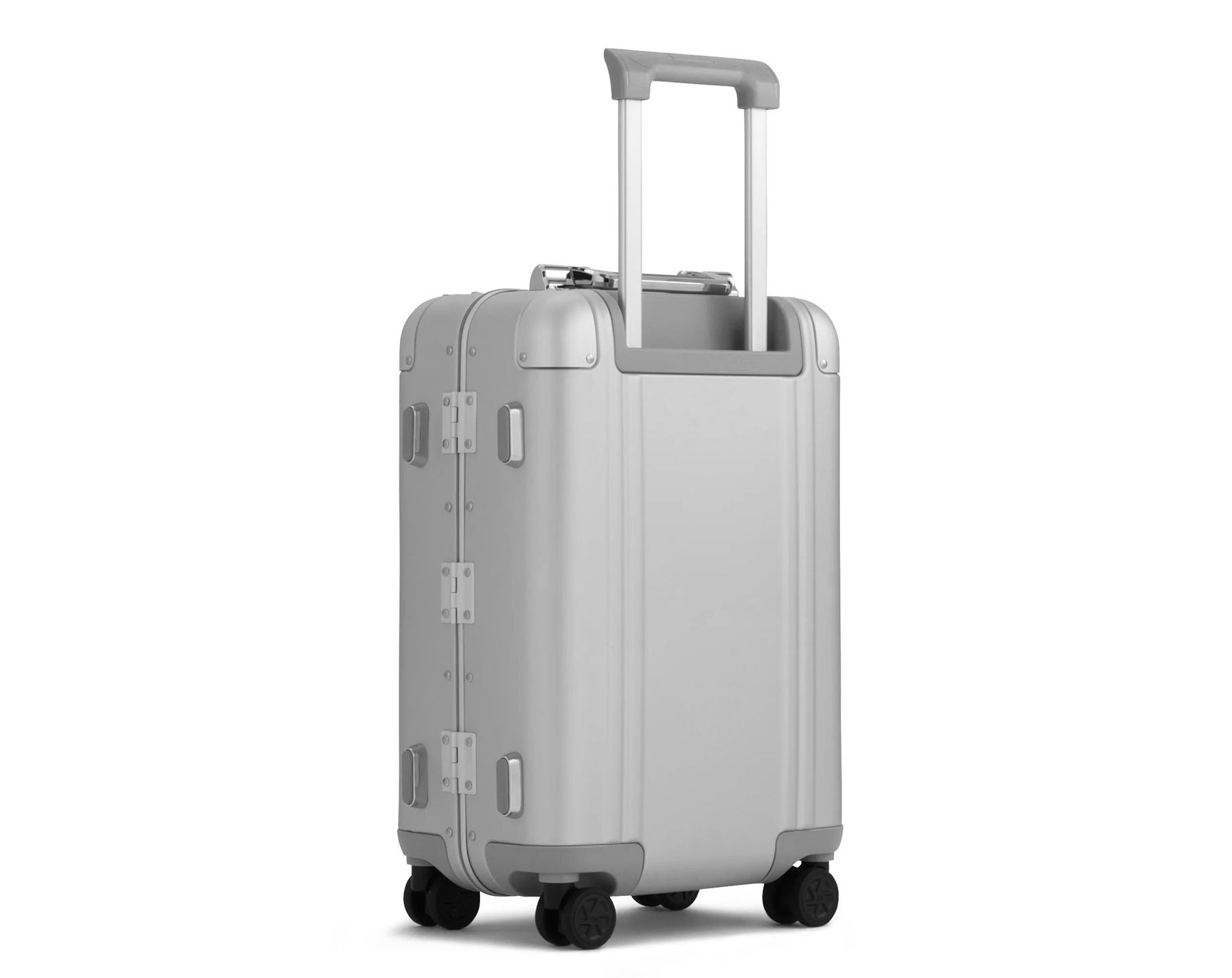 Zero Halliburton Classic Aluminum 3.0 Carry On 33l, Silver | Ethos