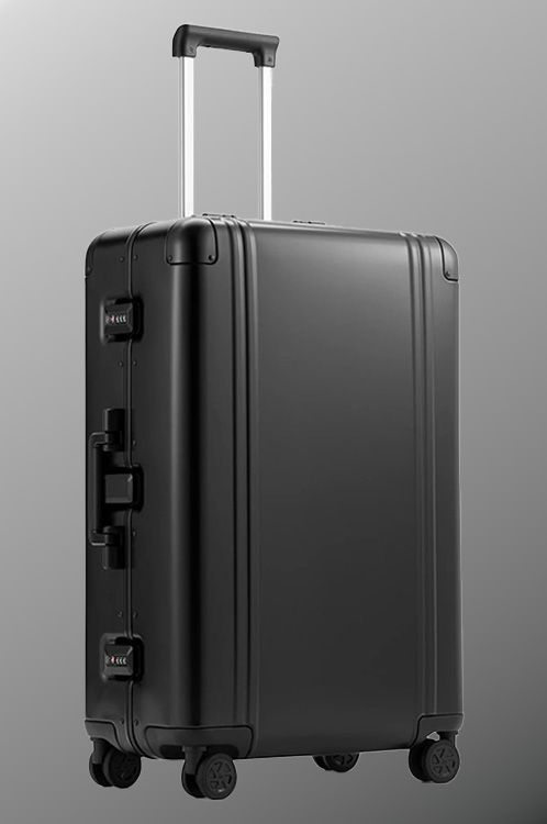 Zero Halliburton Classic Aluminum 3.0 Travel Case 88l, Black | Ethos